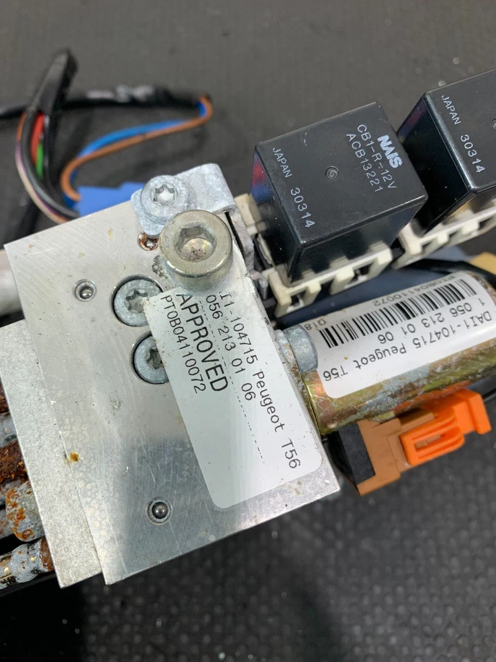 2006 PEUGEOT 307 CC CONVERTIBLE FOLDING ROOF HYDRAULIC PUMP 10562130106 #2 - Image 2 of 4