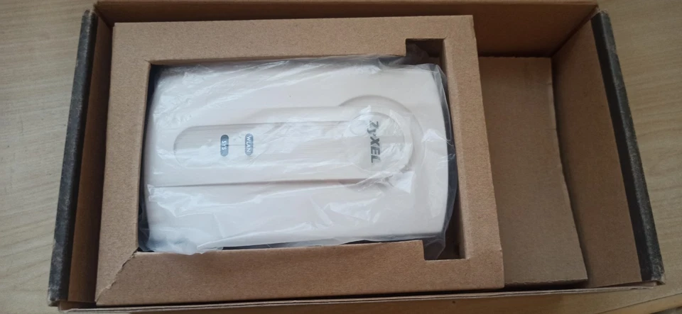 Zyxel NWA1100 Access Point PoE - Come Nuovo in Scatola Originale (New Old Stock) - Immagine 3 di 4