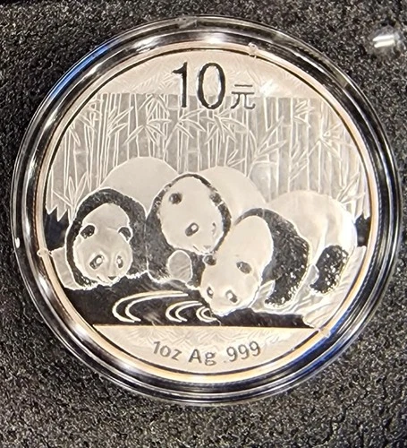 2013 China 10 Yuan Panda 1 oz .999 Fine Silver Coin