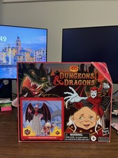 Hasbro Dungeons & Dragons 40th Anniversary Venger & Dungeon Master Figure Set