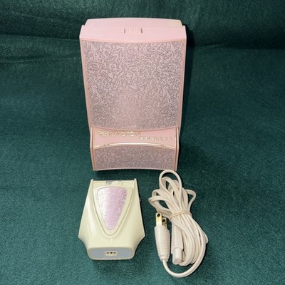 Vintage REMINGTON PRINCESS Electric Razor Shaver w/ Cord & Pink Storage Case