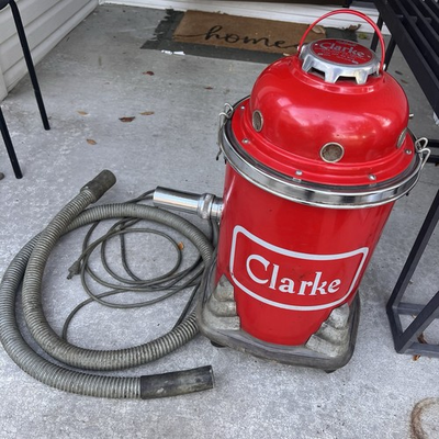 #ad Clarke Commercial Vacuum Shop Vac W bag MD 6 Rare Porcelain Works Great $500.00