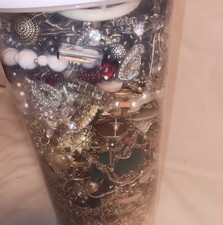 7 Lb Jewelry Necklace Earrings Bracelet Brooches Wearable Vintage Gold Tone