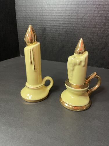 Salt & Pepper Shakers Candle Stick Ceramic Kitsch Unmarked Yellow W/ Gold Trim - Picture 1 of 10