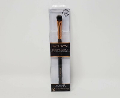 Crown Pro Deluxe Oval Concealer Brush - New