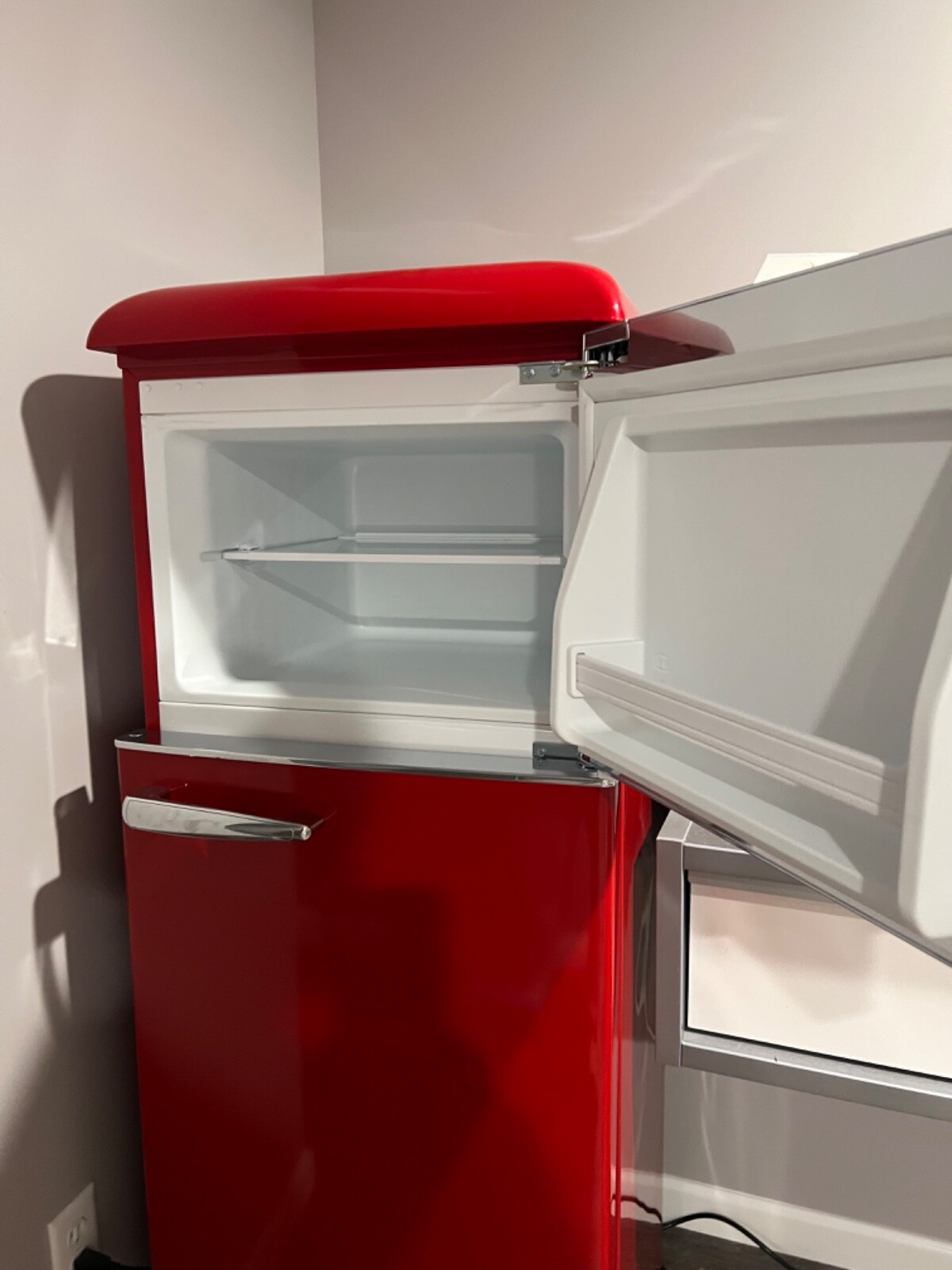 Local pick up Galanz Retro 7.6 Cu. Ft Top Freezer Refrigerator Red eBay