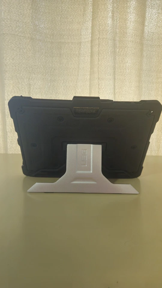 Surface Go Urban Armour Gear (Case) - Image 3 of 4