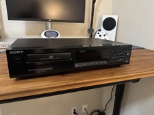 Vintage Sony CDP-211 High Density Linear Converter Single-Disc CD Player