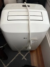 Used LG LP0817WSR 8000 BTU Portable Air Conditioner Free local pick-up 11358 NYC