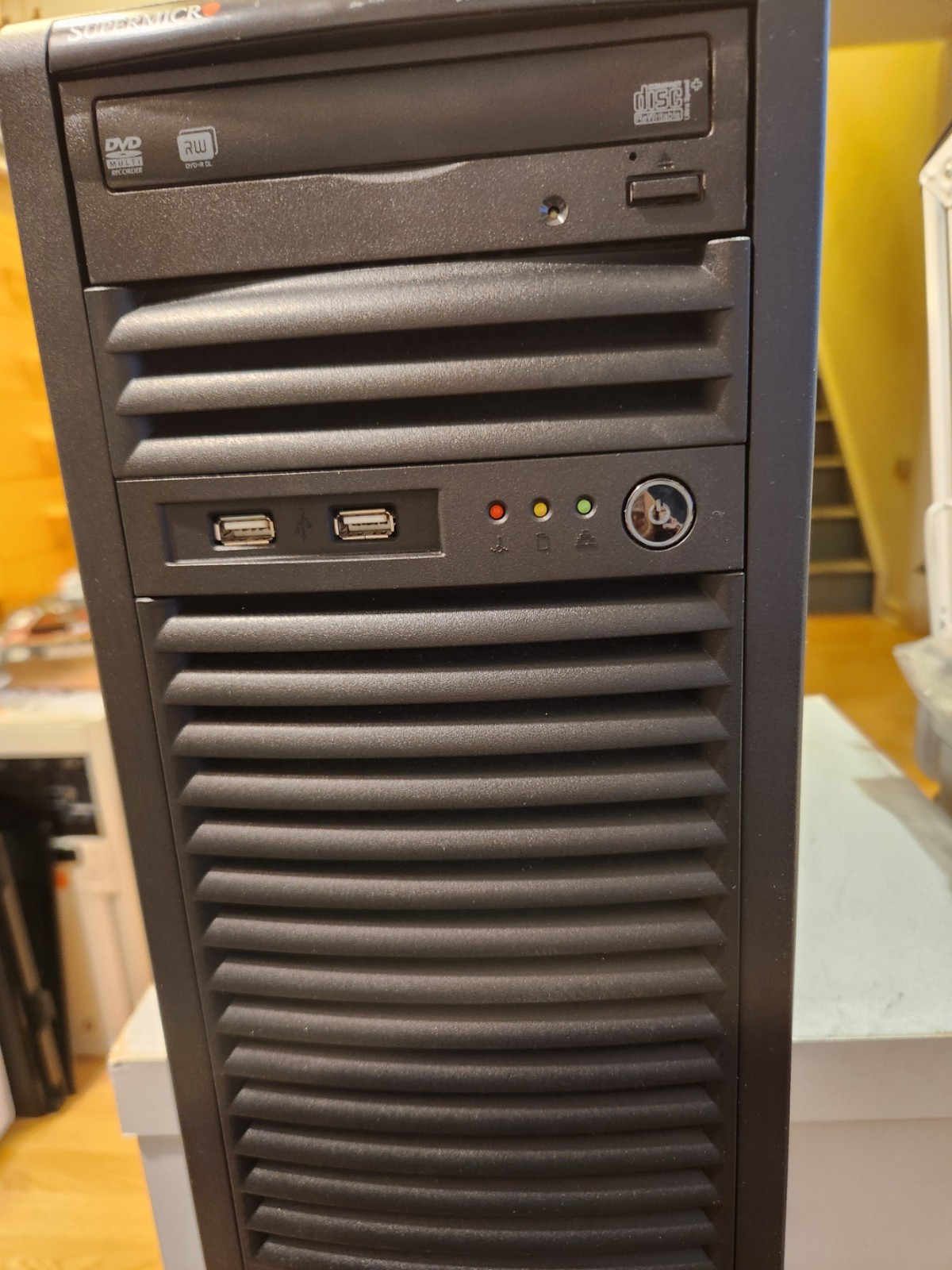 Supermicro SuperChassis CSE-731 500B i7-2600 3.4GHz 8GB Tower Server Workstation