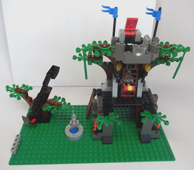 Lego 6046 Hemlock Stronghold Castle Dark Forest 100% Complete