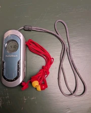 RadioShack Pocket Radio AM/FM Model 12-829 Battery Powered Tested Works Vintage