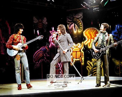''FACES'' ROD STEWART RONNIE WOOD ENGLISH ROCK BAND  8X10 PUBLICITY PHOTO (FB-141)