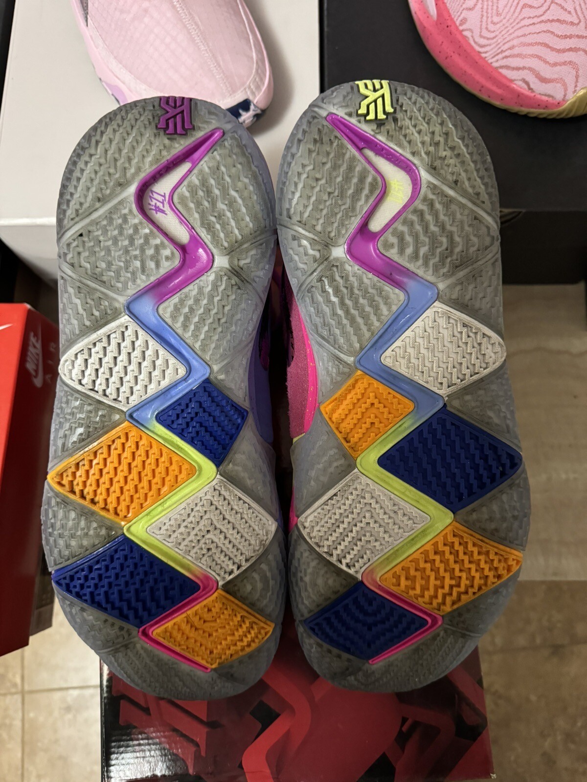 Size 13 Nike Kyrie 4 Confetti 2017 888412975686 eBay