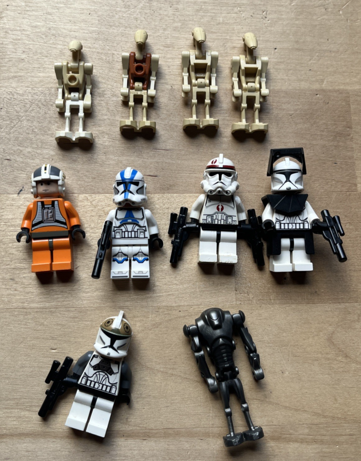 LEGO Star Wars Minifigure Bundle with Clone Troopers Droids and More - I1