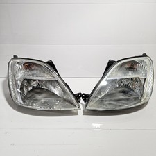 Par de faros Ford Fiesta MK6 01-05 - Reacondicionados, excelente estado