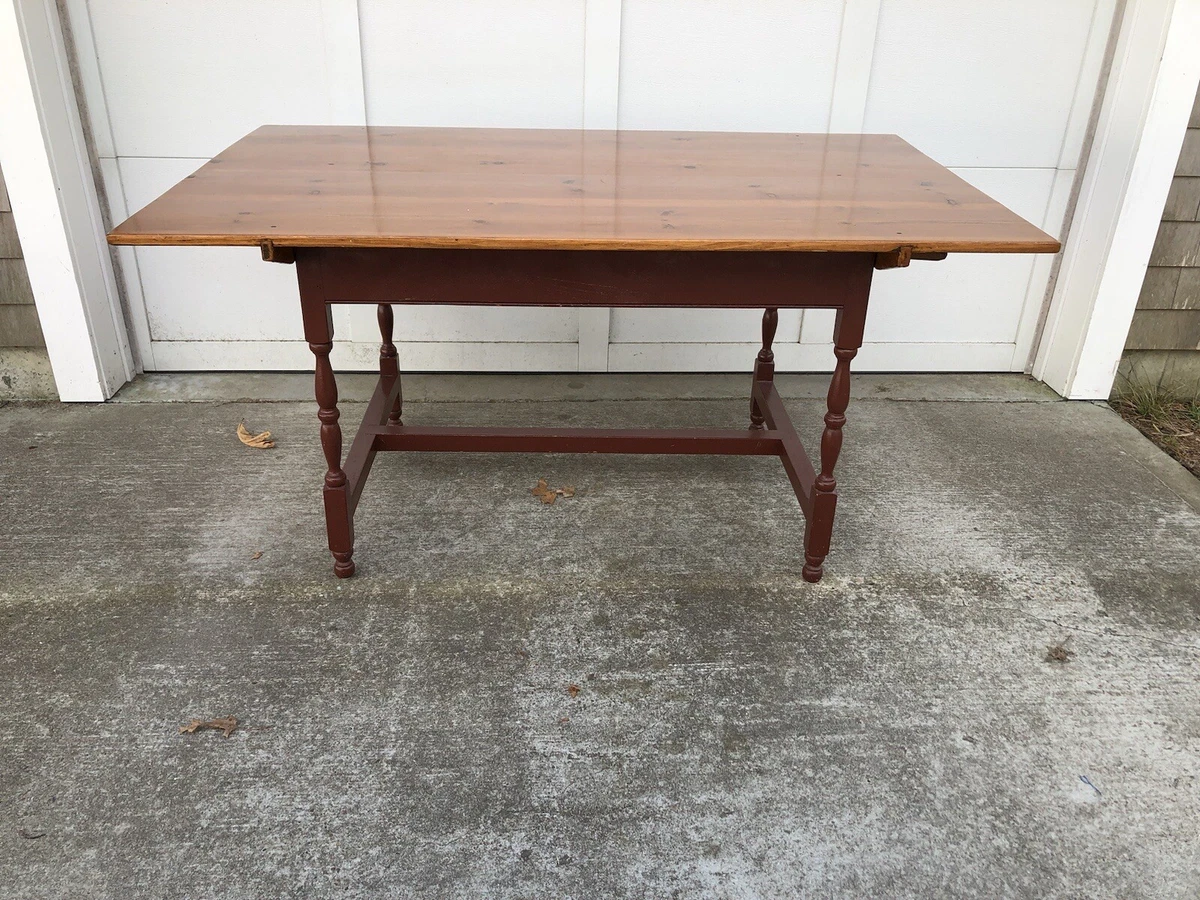Stephen Von Hohen Custom Crafted Pine Tavern Trestle Table 60 Cape Cod