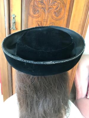Ladies Vintage Black Velvet Hat ~ BETMAR ~ Upturned Brim | eBay display picture 1