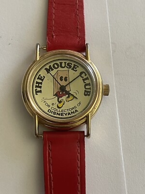 MICKEY Mouse Club Watch Vintage Excellent condition works Working Disney Quartz Mickey Mouse Watch on NOS Vintage Two  main image 4