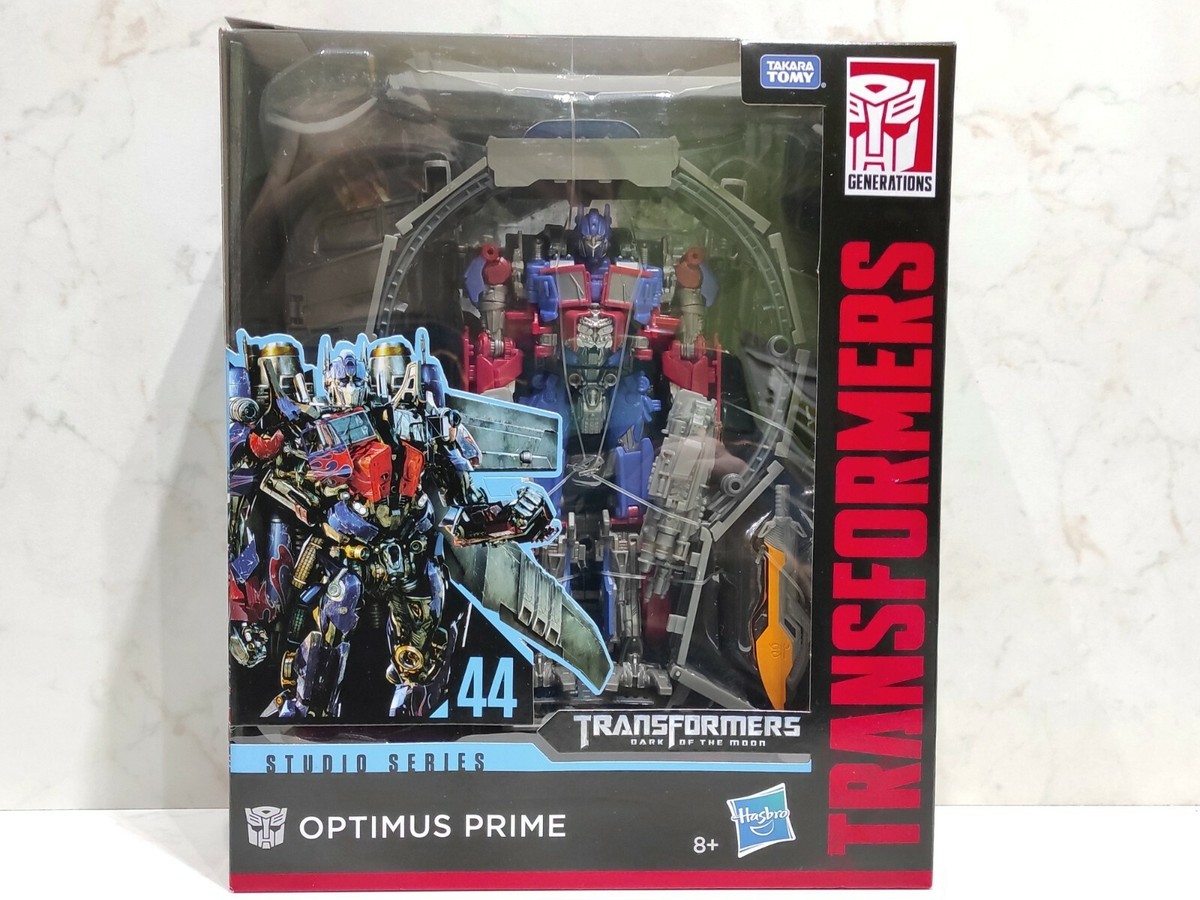 New TRANSFORMERS: Dark of the Moon #44 OPTIMUS PRIME Studio