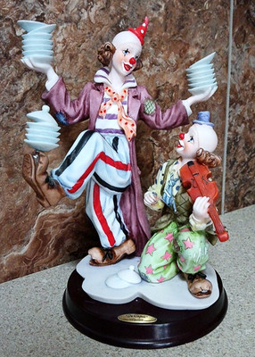 Vintage DeCapoli Clowns Balancing Plates Figurines 10''H