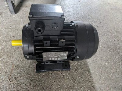 ATB Elektromotor 0,55 kW 400V B3 | Drehstrommotor 1390 U/min Typ SA 80A4 IE1