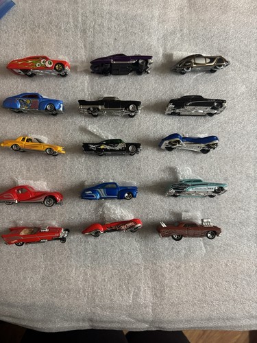 Hotwheels Lot of 15 Loose Lowriders Cars (Look At Pictures and Description)