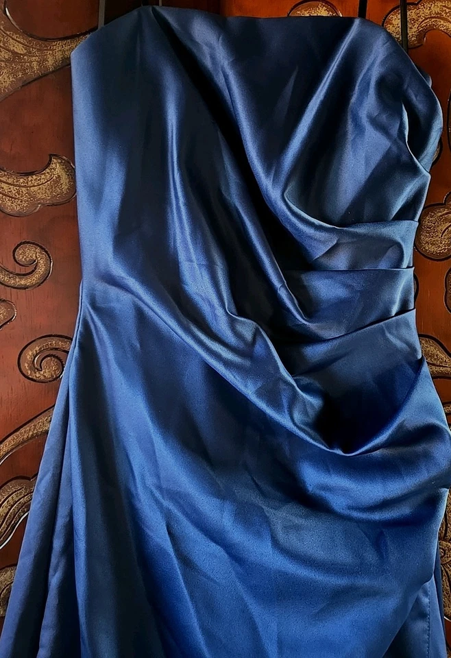 Urban Girl Nites Size 7 / 8 Blue Satin Long Dress Gown Strapless Ruched Fabric - Image 2 of 4