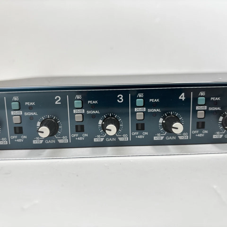 YAMAHA MLA8 8ch Microphone Preamplifier Pro Audio Equipment with front cover - Image 3 of 4