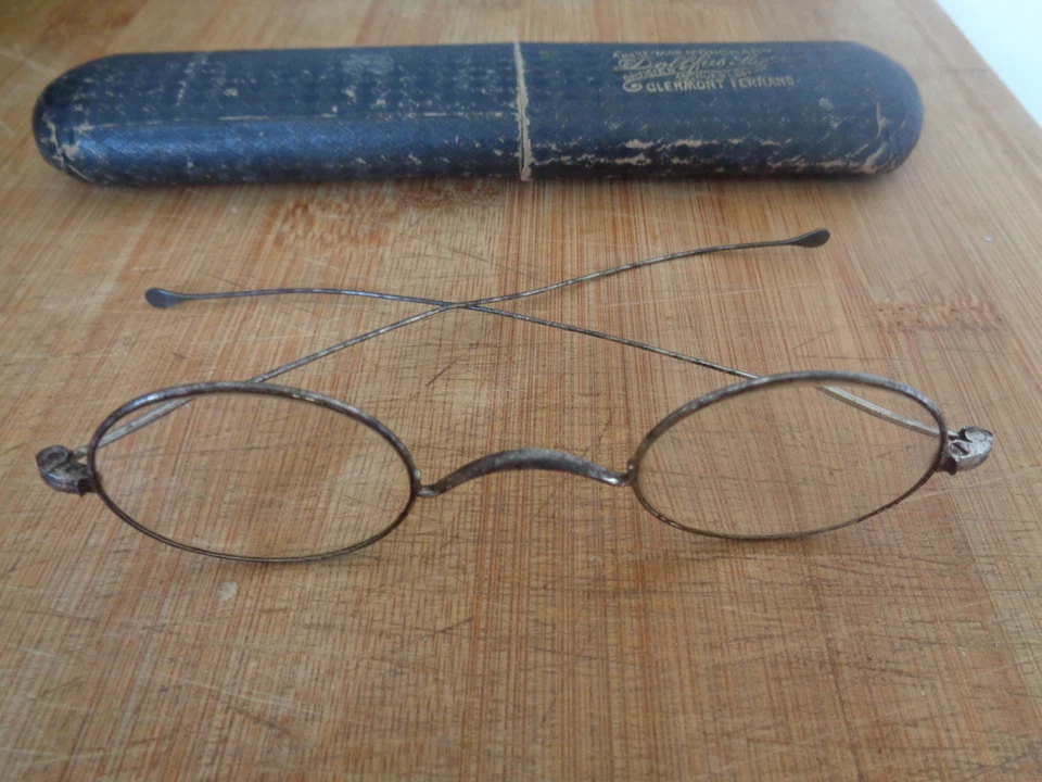 ANCIENNE PAIRE DE LUNETTES DE VUE GROSSISSANTE . ETUI CARTON , Clermont Ferrand - Photo 2/4