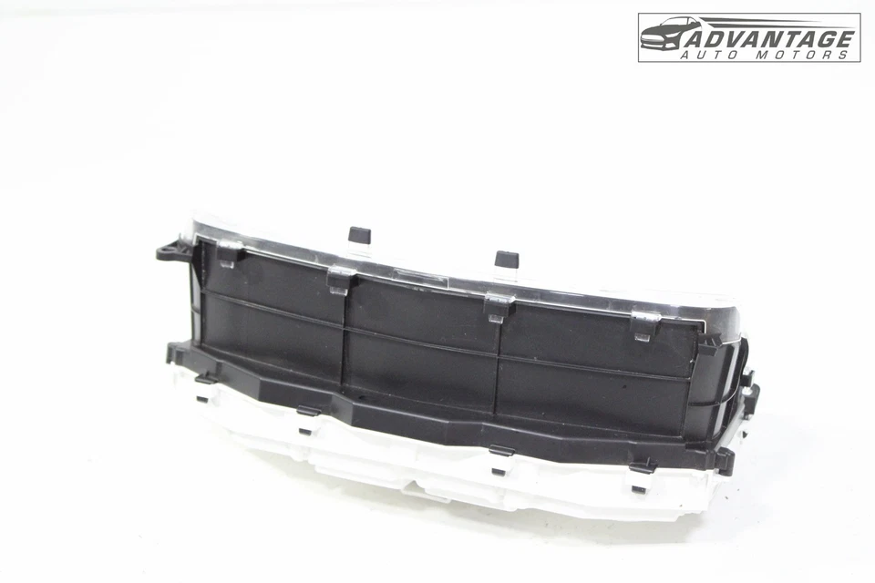 Toyota Corolla 2019-2020 tablero instrumento velocímetro cuadro 138 k Denso OEM Foto 3 de 4