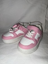 Toddlers Pink And White Sneakers Size 4