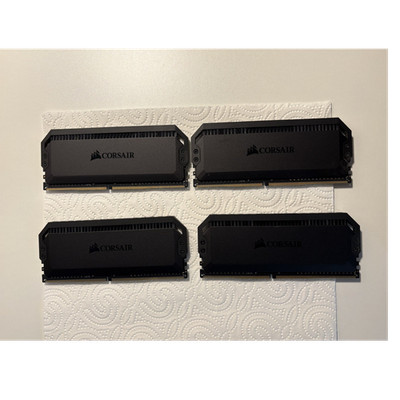 Corsair Dominator Platinum DDR4-3200 32GB (4 8 gb) DIMM RAM