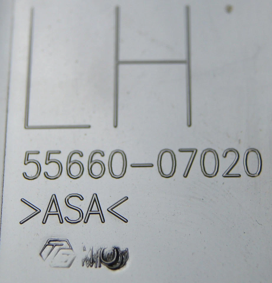 2011-2012 Toyota Avalon painel central aberturas AVAC prata novo fabricante de equipamento original 5540507020 - Imagem 4 de 4