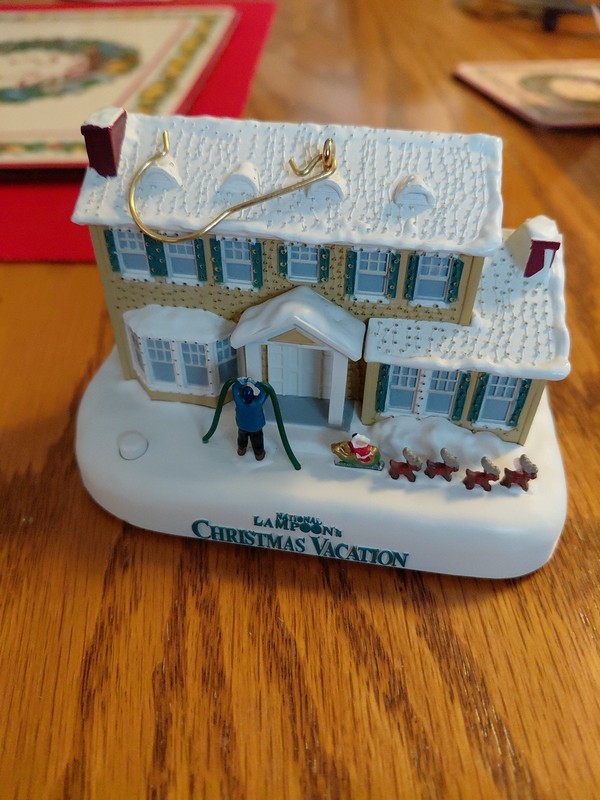 Hallmark National Lampoon 2010 A Bright and Merry Christmas Ornament - No Box