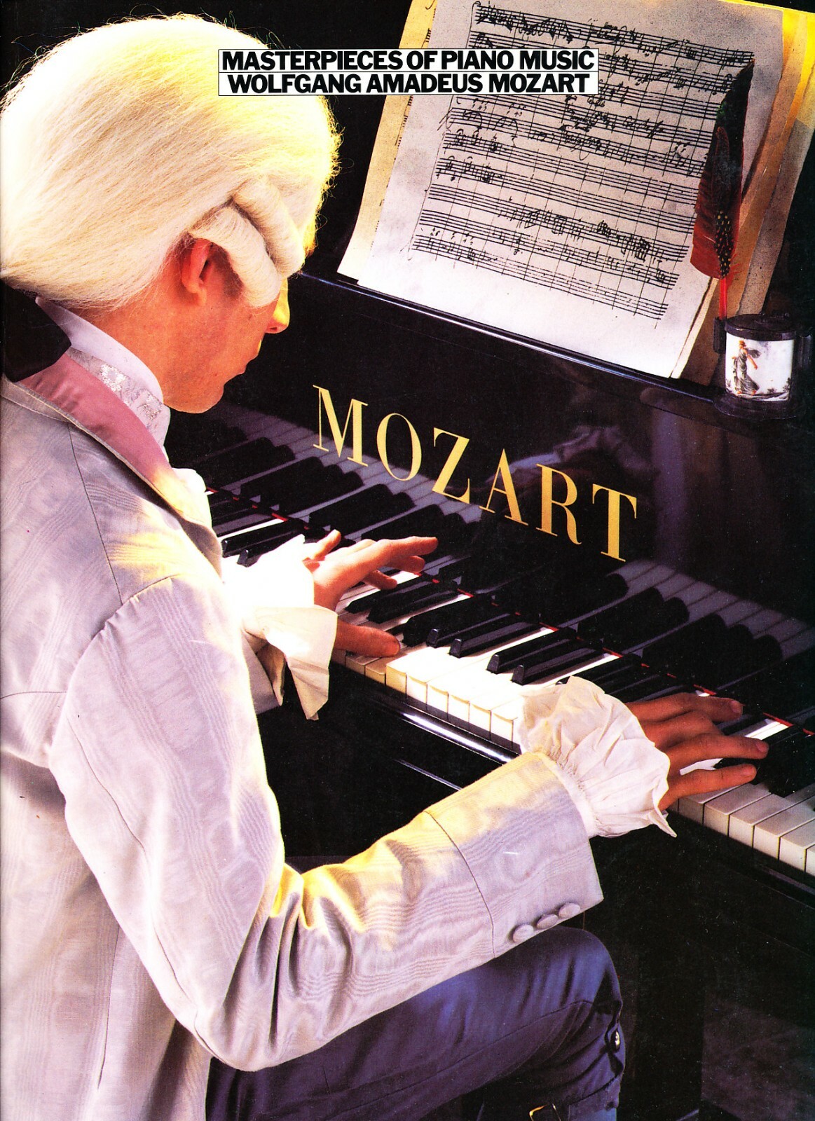 Livre Piano MOZART Chefs-d'œuvre avec reliure cousue pour musiciens exigeants