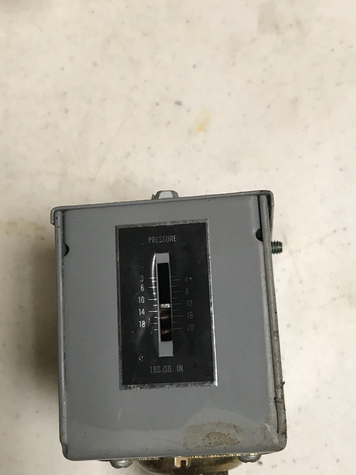 Johnson Controls P10BC-9 "3/20# SPDT Low#Sw 1/8""fptConn" - Image 3 of 4