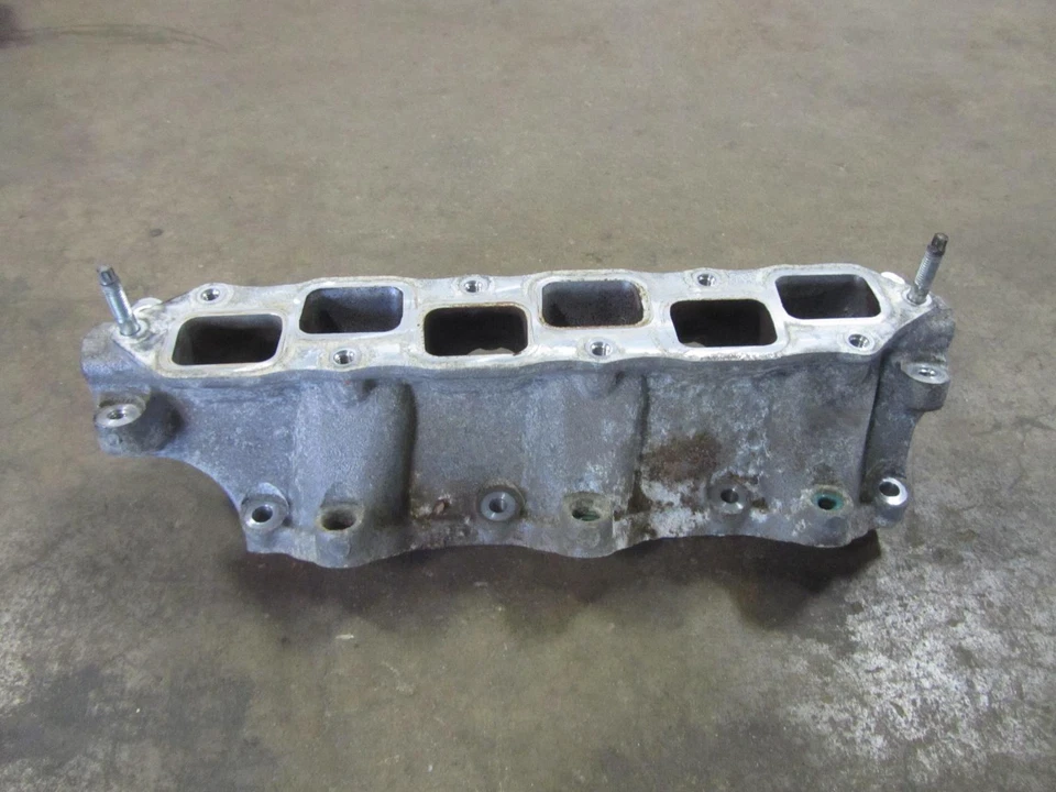 Нижний впускной коллектор двигателя 11-12 INFINITI G25 2,5 л полный привод DOHC VQ25HR - Изображение 2 из 4