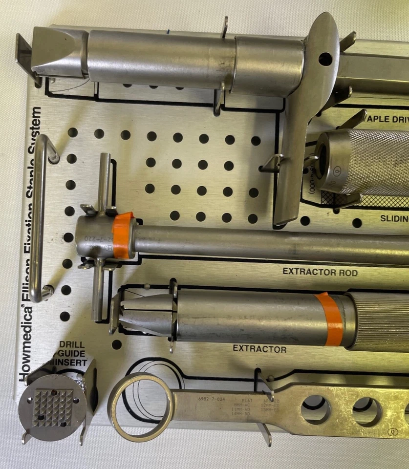 Sistema de instrumentos de fijación Howmedica Ellison con estuche de esterilización ortopédica Foto 2 de 4