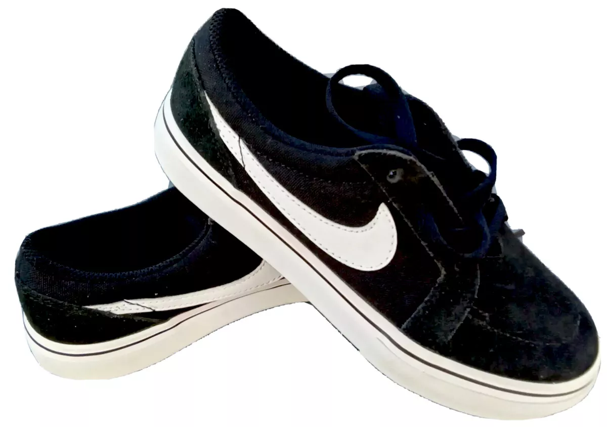 Nike half white half black clearance shoes