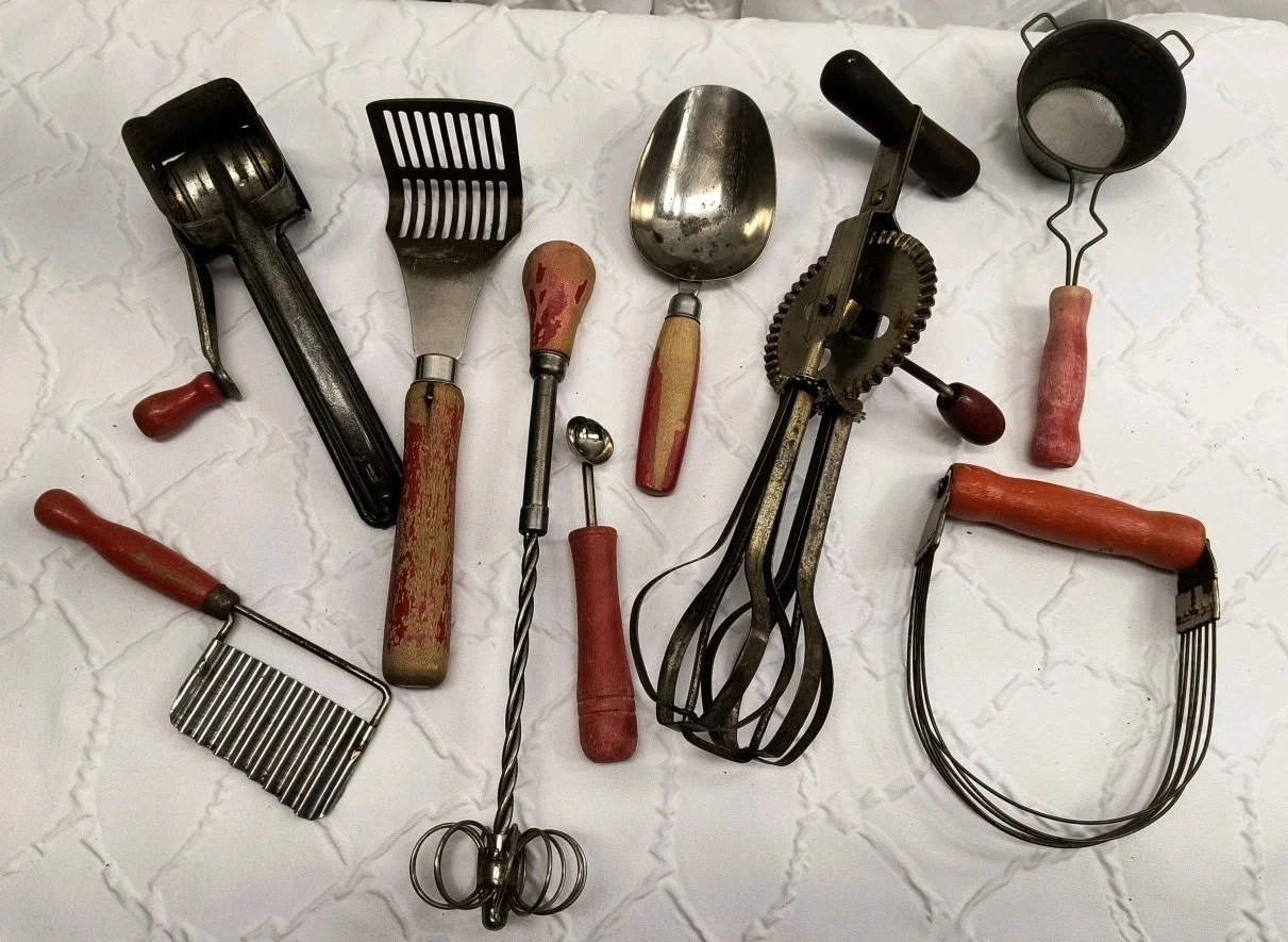 Lot Of 9 Red Wooden Handle Kitchen Utensils Farmhouse Rustic Primitive