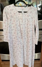 ARIA Light pink w Floral pattern Nightgown Long Sleeve Granny Style Size Small