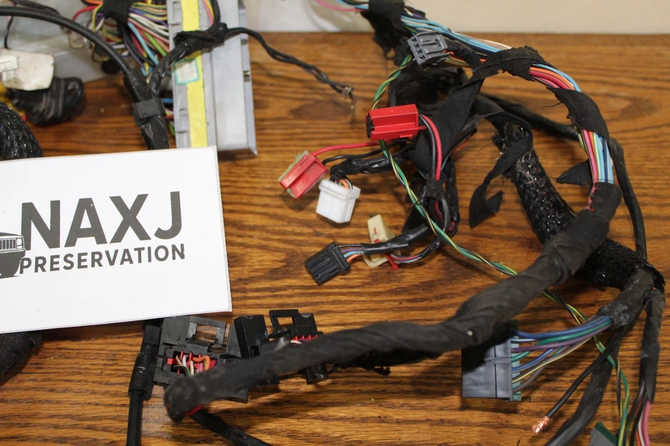 97-01 Jeep Cherokee XJ Interior Dash Wiring Harness 4.0L OEM Driver Side - Image 4 of 4