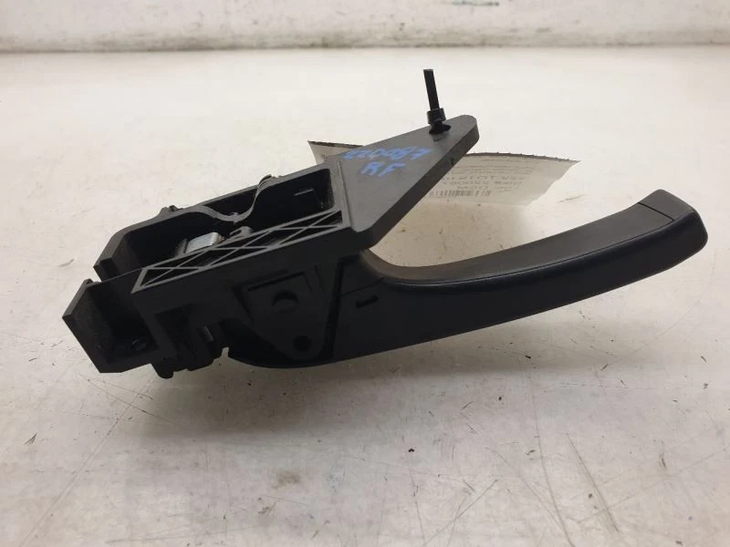 Toyota Sequoia SR5 2010 manija interior delantera del lado del pasajero Foto 4 de 4