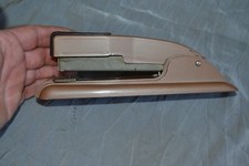 Agrafeuse métal ancienne de bureau, à poser SWINGLINE (Testée) 