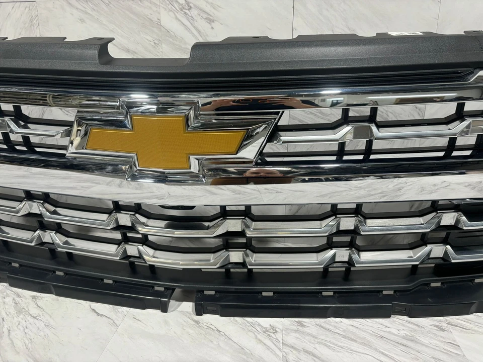 2022 - 2023 雪佛兰 SILVERADO 1500 高清格栅原始设备制造商 UPPER BUMPER GRILLE 带相机 — 第 3/4 张图片