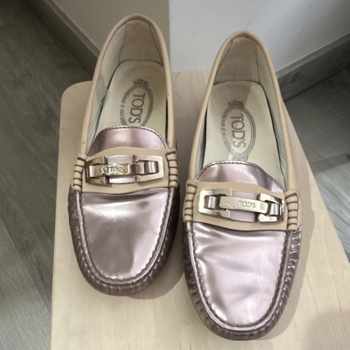 Tod\'s Beige Leather Loafers with Metal Accent Women main image 2