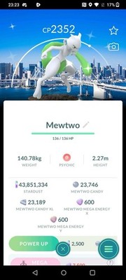 Shiny Mewtwo w/BG - Pokémon Go