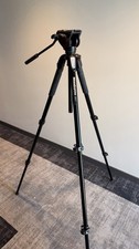 Manfrotto 055 Aluminium Camera Tripod with MVH500AH Fluid Video Head