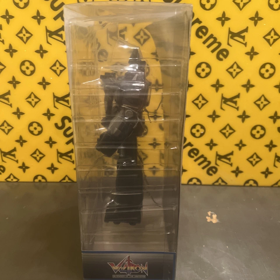 Toynami Voltron 汽车 Daisuke Fukada 设计师版乙烯基 SDCC LE 300 签名 — 第 4/4 张图片